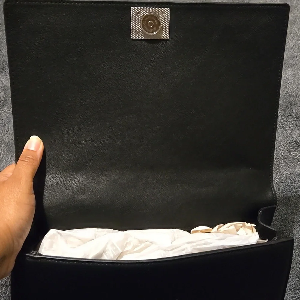 Purse - Picture 2 of 4